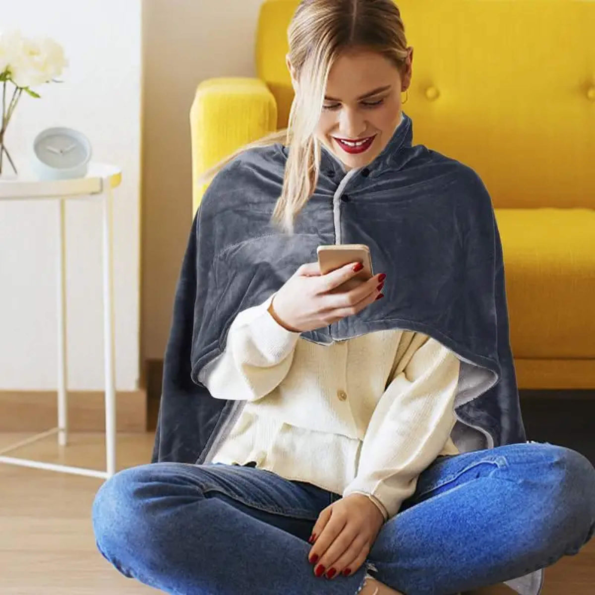 ThermaWear batteridriven värmeponcho i fleece - 3 värmelägen, USB-kompatibel - Desfino