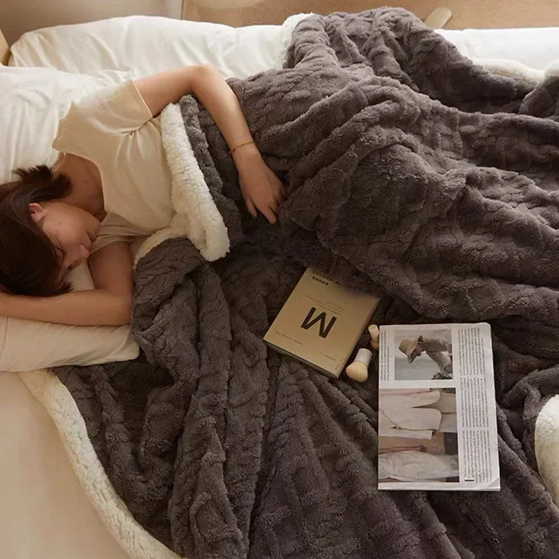 Coperta in lana di agnello spessa per l'inverno SnugHaven — microfibra reversibile - Desfino