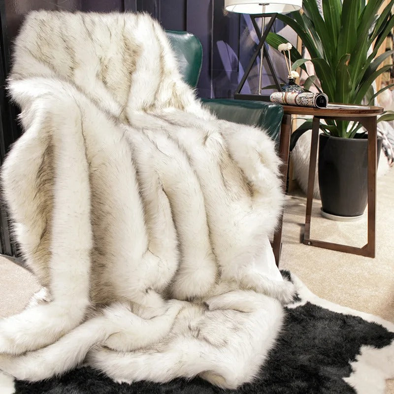 AstraNook Luxe-filt i fuskpäls — plyschig rävpälslook, mjuk känsla - Desfino