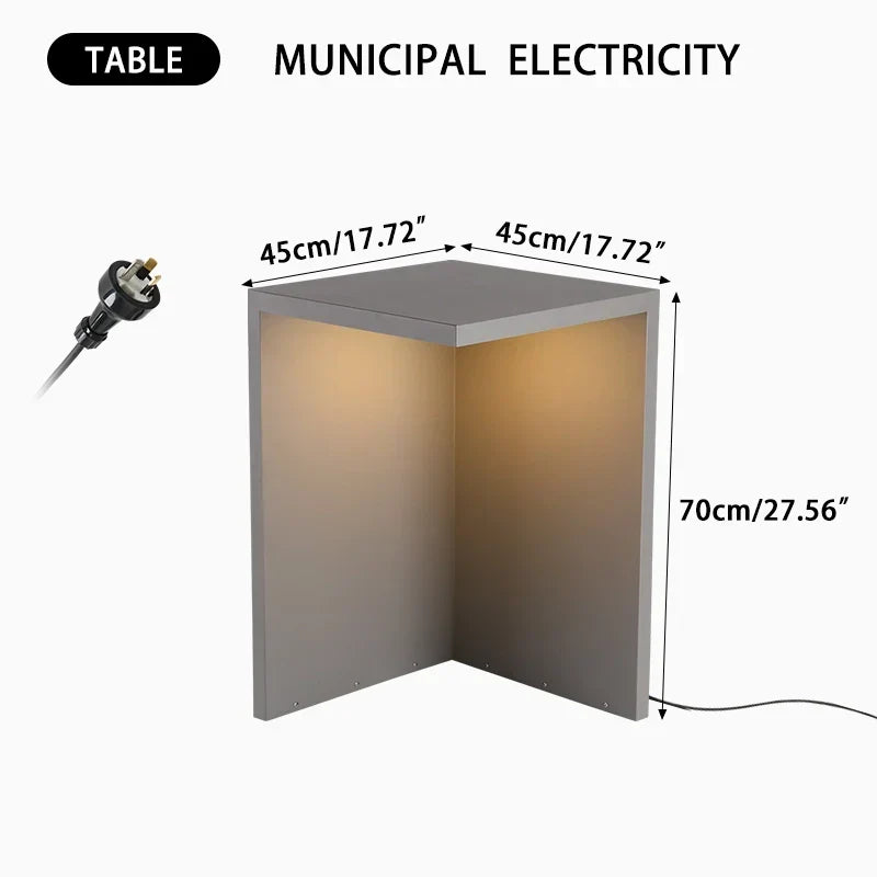 Solar-Stehlampe als Tisch und Hocker | Desfino