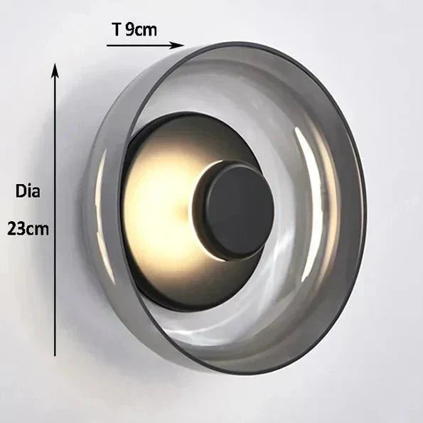 Aurelia-Wandleuchte aus Rauchglas – zeitgemäße Silhouette, klare Linien, sanftes Licht