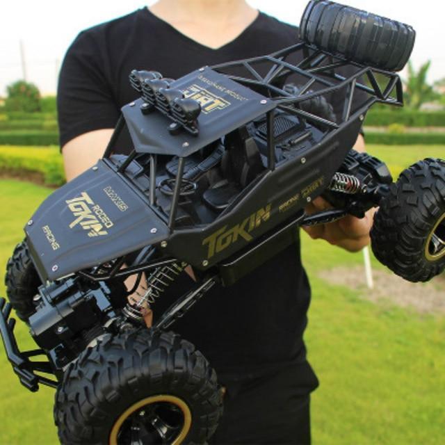 1:12 RC-4x4-Rock-Crawler-Monstertruck — 4 GHz, 50 m Reichweite - Desfino