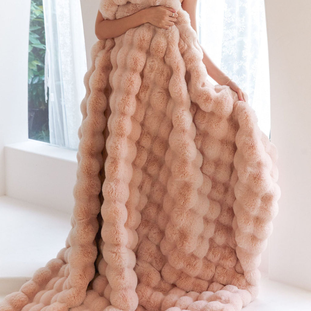 Bubble Cuddle-tæppe — ultrablødt plys af imiteret pels, mellemtung luv