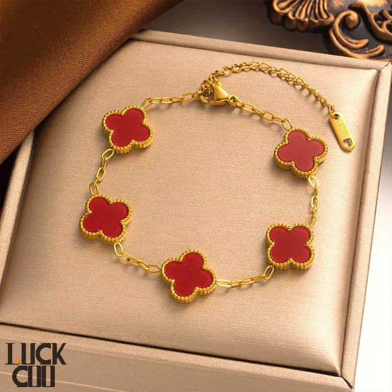 SylvaClove Clover Bracelet — Four Delicate Floral Charms - Desfino
