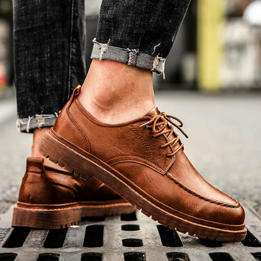 Sapatos Brogue Heritage para Homem — Couro de Vaca Engraxado, Sola Exterior de Borracha Durável - Desfino