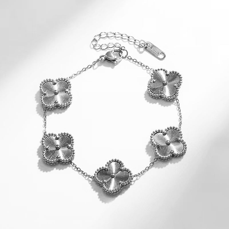 SylvaClove Clover Bracelet — Four Delicate Floral Charms - Desfino