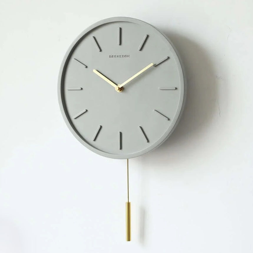 Fjordline graue Nordic-Wanduhr — Metallpendel, Zementgehäuse - Desfino