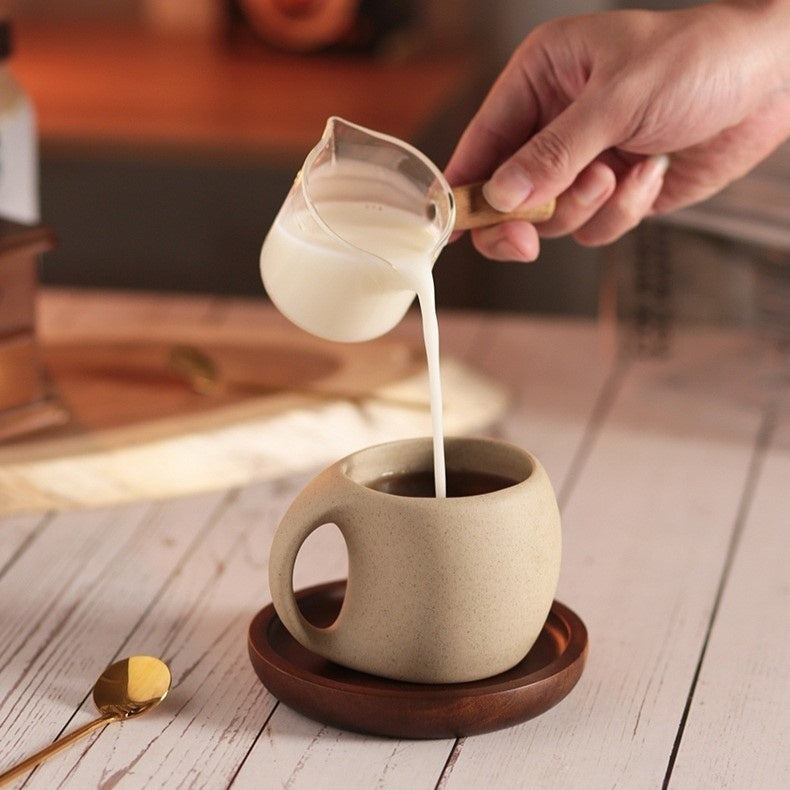 Zestaw ceramicznych kubków KairoWaves 250ml — bambusowy spodek, łyżeczka ze stali nierdzewnej - Desfino