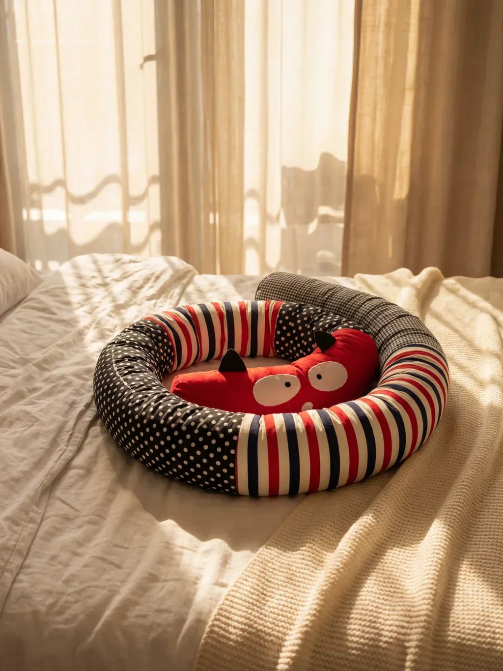 Renard Fox Crib Bumper Bolster — Caterpillar-Shaped Contrast Design