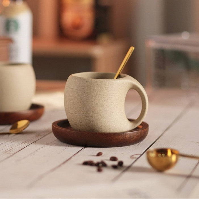 Zestaw ceramicznych kubków KairoWaves 250ml — bambusowy spodek, łyżeczka ze stali nierdzewnej - Desfino